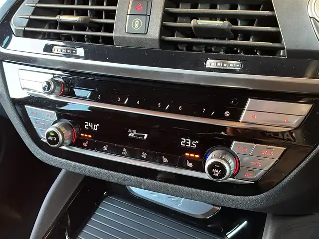 ＢＭＷ Ｘ４ xDrive 20d Mスポーツ 愛知県 2020(令2)年 3.7万km サファイアブラックP サンフール/茶革/純正ナビ/フルセグTV/360度カメラ　/Apple Car Play/インテリジェントセーフティ/ACC/LKA/BSM/ハンズフリーテールゲート/アダプティブLEDヘッドライト/ヘッドアップディスプレイ/ETC/オートマチックハイビーム/純正20インチAW