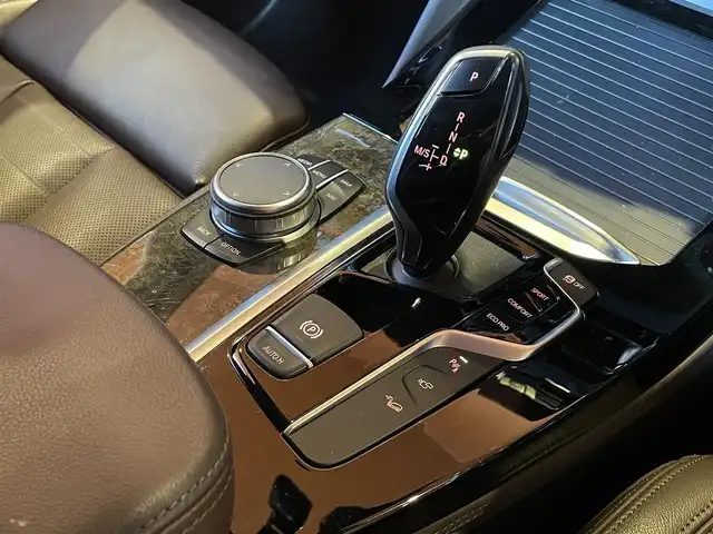 ＢＭＷ Ｘ４ xDrive 20d Mスポーツ 愛知県 2020(令2)年 3.7万km サファイアブラックP サンフール/茶革/純正ナビ/フルセグTV/360度カメラ　/Apple Car Play/インテリジェントセーフティ/ACC/LKA/BSM/ハンズフリーテールゲート/アダプティブLEDヘッドライト/ヘッドアップディスプレイ/ETC/オートマチックハイビーム/純正20インチAW