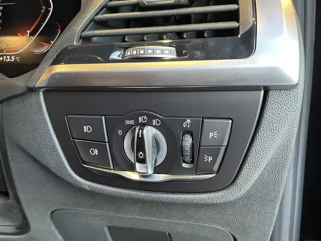 ＢＭＷ Ｘ４ xDrive 20d Mスポーツ 愛知県 2020(令2)年 3.7万km サファイアブラックP サンフール/茶革/純正ナビ/フルセグTV/360度カメラ　/Apple Car Play/インテリジェントセーフティ/ACC/LKA/BSM/ハンズフリーテールゲート/アダプティブLEDヘッドライト/ヘッドアップディスプレイ/ETC/オートマチックハイビーム/純正20インチAW