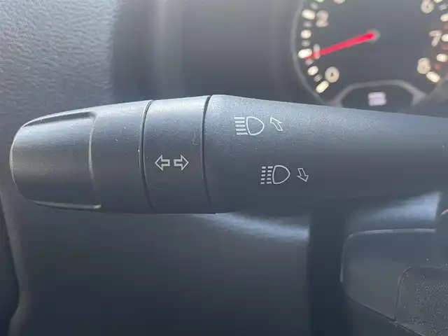 クライスラー・ジープ ジープ レネゲード リミテッド 高知県 2020(令2)年 3.2万km 黒 純正ナビ/【フルセグTV/BT/Applecarplay/Android Auto】/アドバンストブレーキアシスト/LaneSenseTM車線逸脱警報プラス/前面衝突警報（クラッシュミティゲーション付）/ブラインドスポットモニター / リアクロスパスディテクション/Parkviewリアバックアップカメラ/ParkSenseリアパークアシスト/エレクトロニック・スタビリティ・コントロール（横滑り防止）/エレクトロニック・ロール・ミティゲーション（車線逸脱防止）/オールスピードトラクションコントロール（タイヤ空転防止）/アダプティブクルーズコントロール/LEDヘッドライト（デイタイム・ランニング・ライト付）/黒レザーシート/シートヒーター/ステアリングヒーター/純正17インチアルミホイール/前後ドラレコ