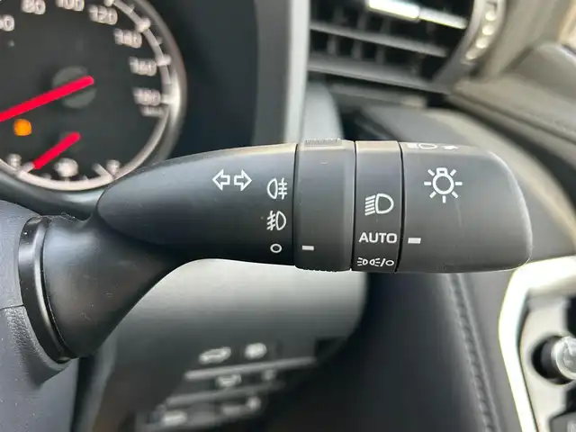 トヨタ ランドクルーザー GRスポーツ 滋賀県 2023(令5)年 0.2万km プレシャスホワイトパール ワンオーナー/寒冷地仕様/・ＰＴＣ（補助）ヒーター/・リアフォグランプ/リヤシートエンターテイメントシステム/クールBOX/サンルーフ/ルーフレール/ＪＢＬプレミアムサウンドシステム/Ｔ－Ｃｏｎｎｅｃｔ12.3インチナビゲーションシステム/(AM/FM/CD/DVD/TVフルセグ/Bluetooth/サウンドライブラリ/Miracast/USB/SD)/Toyota Safety Sense/・プリクラッシュセーフティ/・レーントレーシングアシスト/・レーダークルーズコントロール/・ロードサインアシスト/パノラミックビューモニター：マルチテレインモニター/ブラインドスポットモニター/横滑り防止装置/ETC2.0/シートヒーターD/N2列目/シートベンチレーションD/N2列目/ステアリングヒーター/ステアリングスイッチ/ハンズフリーフォン/電動リアゲート/コーナーセンサー/オートエアコン（後席）/オートハイビーム/オートライト/LEDヘッドライト/フロントフォグ/電動格納ミラー/パワーシートD/N/シートメモリー/革巻きステアリング/純正フロアマット/電動サードシート/電子パーキング/ブレーキホールド/AC100V