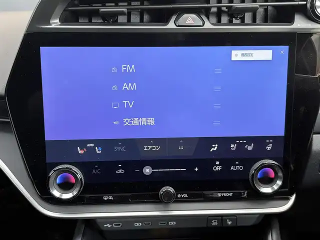 レクサス ＲＺ 300e バージョンL 大阪府 2024(令6)年 1.3万km グラファイトブラックガラスフレーク OP:パノラマルーフ(ルーフシェード付き)/OP:マークレビンソンプレミアムサウンド/OP:アドバンスドパーク＋パーキングサポートブレーキ/OP:デジタルインナーミラー/OP:おくだけ充電/純正14インチディスプレイオーディオ＋/・AM/FM/BT/フルセグ/・Apple car play/Android auto/パノラミックビューモニター/ナビ連動前後ドラレコ/ヘッドアップディスプレイ/電動リアゲート/D/Nパワーシート/Dメモリシート/D/N/二列目シートヒーター/D/Nエアシート/ステアリングヒーター/レクサスセーフティーシステム＋/・プリクラッシュセーフティー/・レーンディパーチャーアラート/・レーントレーシングアシスト/・レーンチェンジアシスト/・レーダークルーズコントロール/・アダプティブハイビームシステム/・ロードサインアシスト/・発進遅れ告知/・ドライバー異常時対応/・ドライバーモニター連携/・フロントクロストラフィックアラート/・プロアクティブドライビングアシスト/・ブラインドスポットモニター/LEDヘッドライト/ETC2.0/保証書/記録簿R6/R7/スペアキー/カードキー/充電ケーブル積み込み