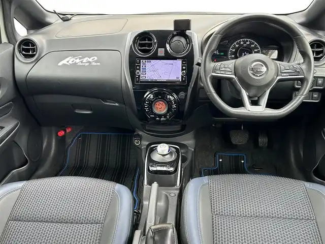 日産 ノート e－パワー メダリスト Bアロー 神奈川県 2018(平30)年 8.3万km ブリリアントホワイトパール/スーパーブラック 2トーン ワンオーナー/ディーラーop メモリーナビ/・フルセグTV/CD/DVD/AUX/BT/アラウンドビューモニター/ETC/ドライブレコーダー/プッシュスタート/インテリジェントクルーズコントロール/衝突被害軽減システム/レーンアシスト/イモビライザー/ハーフレザーシート/スポーツモード/エコモード/LEDヘッドライト/フォグランプ/社外15インチAW/純正フロアマット/保証書/取扱説明書/スペアキー×1