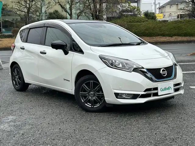 日産 ノート e－パワー メダリスト Bアロー 神奈川県 2018(平30)年 8.3万km ブリリアントホワイトパール/スーパーブラック 2トーン ワンオーナー/ディーラーop メモリーナビ/・フルセグTV/CD/DVD/AUX/BT/アラウンドビューモニター/ETC/ドライブレコーダー/プッシュスタート/インテリジェントクルーズコントロール/衝突被害軽減システム/レーンアシスト/イモビライザー/ハーフレザーシート/スポーツモード/エコモード/LEDヘッドライト/フォグランプ/社外15インチAW/純正フロアマット/保証書/取扱説明書/スペアキー×1
