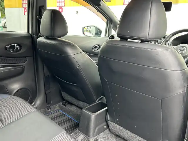 日産 ノート e－パワー メダリスト Bアロー 神奈川県 2018(平30)年 8.3万km ブリリアントホワイトパール/スーパーブラック 2トーン ワンオーナー/ディーラーop メモリーナビ/・フルセグTV/CD/DVD/AUX/BT/アラウンドビューモニター/ETC/ドライブレコーダー/プッシュスタート/インテリジェントクルーズコントロール/衝突被害軽減システム/レーンアシスト/イモビライザー/ハーフレザーシート/スポーツモード/エコモード/LEDヘッドライト/フォグランプ/社外15インチAW/純正フロアマット/保証書/取扱説明書/スペアキー×1