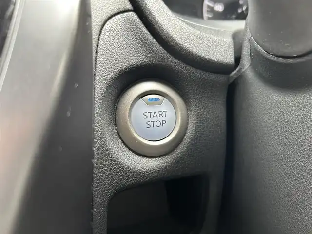 日産 ノート e－パワー メダリスト Bアロー 神奈川県 2018(平30)年 8.3万km ブリリアントホワイトパール/スーパーブラック 2トーン ワンオーナー/ディーラーop メモリーナビ/・フルセグTV/CD/DVD/AUX/BT/アラウンドビューモニター/ETC/ドライブレコーダー/プッシュスタート/インテリジェントクルーズコントロール/衝突被害軽減システム/レーンアシスト/イモビライザー/ハーフレザーシート/スポーツモード/エコモード/LEDヘッドライト/フォグランプ/社外15インチAW/純正フロアマット/保証書/取扱説明書/スペアキー×1