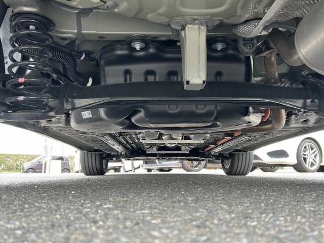 トヨタ カローラ クロス ハイブリッド Z 佐賀県 2021(令3)年 2万km アティチュードブラックマイカ 純正ディスプレイオーディオ/Bluetooth/USB/Apple Car Play/Android Auto/ワンオーナー/フルセグTV/アラウンドビューモニター/ガラスルーフ/トヨタセーフティセンス/・レーンキープアシスト/・プリクラッシュ/・ブラインドスポットモニター/・追従機能付きクルーズコントロール/・クリアランスソナー/ルーフレール/前席シートヒーター/前席パワーシート/ハーフレザーシート/LEDオートライト／オートマチックハイビーム/ダブルエアコン/ETC/ブレーキホールド/プッシュスタート