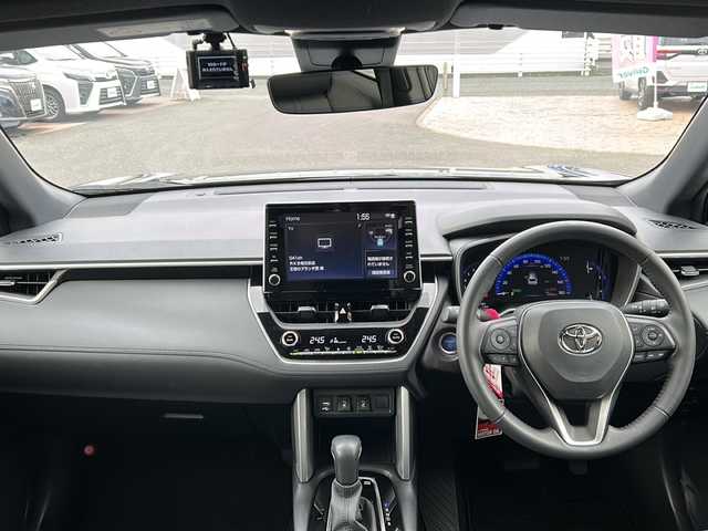 トヨタ カローラ クロス ハイブリッド Z 佐賀県 2021(令3)年 2万km アティチュードブラックマイカ 純正ディスプレイオーディオ/Bluetooth/USB/Apple Car Play/Android Auto/ワンオーナー/フルセグTV/アラウンドビューモニター/ガラスルーフ/トヨタセーフティセンス/・レーンキープアシスト/・プリクラッシュ/・ブラインドスポットモニター/・追従機能付きクルーズコントロール/・クリアランスソナー/ルーフレール/前席シートヒーター/前席パワーシート/ハーフレザーシート/LEDオートライト／オートマチックハイビーム/ダブルエアコン/ETC/ブレーキホールド/プッシュスタート