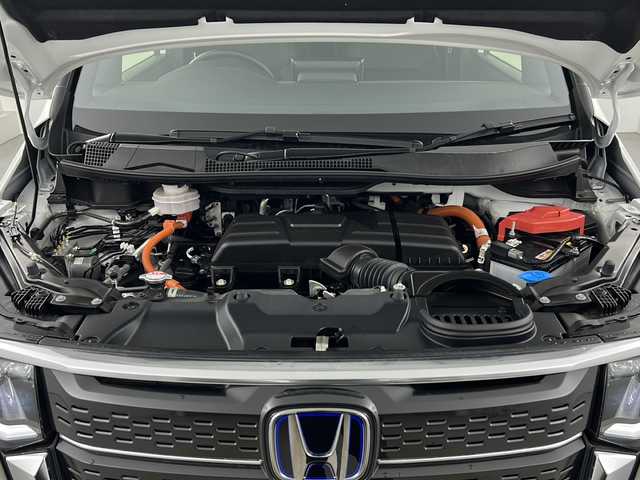 ホンダ ステップワゴン スパーダ eHEV プレミアムライン 愛知県 2024(令6)年 1.1万km プラチナホワイトパール 純正11.4型ナビ　【フルセグ/CD/DVD/Bluetooth　品番：LXM-247VPNi】/全方位カメラ　/ビルトインＥＴＣ　/ホンダセンシング/・衝突軽減ブレーキ　/・レーンキープアシスト/・アダプティブクルーズコントロール/・車線維持支援システム/・標識認識機能/・先行車発信お知らせ/ドライブレコーダー　/両側電動スライドドア/LEDヘッドライト/フォグランプ/シートヒーター/純正アルミホイール/禁煙車