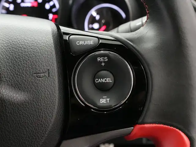 ホンダ シビック タイプR 三重県 2016(平28)年 0.6万km チャンピオンシップホワイト 750台限定車/6MT/アイドリングストップ/+Rスイッチ/KENWOODメモリナビ・地デジTV(MDV-Z702)/・DVD/CD/・Bluetooth/KENWOODツイーター/KENWOODドライブレコーダー(KNA-DR500)/バックカメラ/クルーズコントロール/ステアリングリモコン/ETC/純正19インチベルリナブラックアルミホイール/brembo製ベンチレーテッドディスクブレーキ(フロント)/brembo製アルミ対向4ポッドキャリパー/ステンレス製メッシュフロントグリル/ベルリナブラックフロントスポイラー/オーバーフェンダー/ベルリナブラックサイドシルスポイラー/ベルリナブラックリアスポイラー/ディフューザー付リアバンパー/LEDリアコンビネーションランプ/LEDヘッドランプ/・オートライト/フォグランプ/プッシュエンジンスタート/スマートキー×2/新車時保証書/取扱説明書