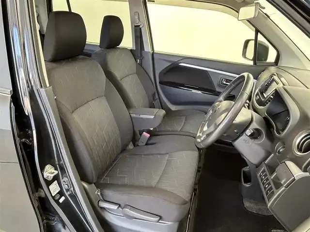 スズキ ワゴンＲ スティングレー X 福井県 2015(平27)年 4.3万km ブルーイッシュブラックパール3 社外SDナビ/衝突被害軽減ブレーキ/横滑り防止装置/フルセグTV/前席シートヒーター/純正HIDヘッドライト/オートライト/スマートキー/エンジンプッシュスタート