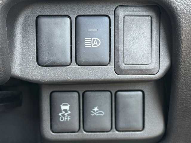 日産 デイズ ハイウェイスターG ターボ 静岡県 2016(平28)年 5.2万km ブラック ●純正ナビ/(フルセグ/CD/DVD/Bluetooth)/(MM316D-W)/●全方位カメラ/●衝突被害軽減システム/●オートライト/●オートマチックハイビーム/●革巻きステアリング/●ステアリングスイッチ/●ETC/●電動格納ウィンカーミラー/●ドアバイザー/●スマートキー/●プッシュスタート/●純正フロアマット/●社外14インチアルミホイール(MiLLOUS)/●純正アルミホイールサマータイヤ4本付き/●ダブルSRS＋ABS