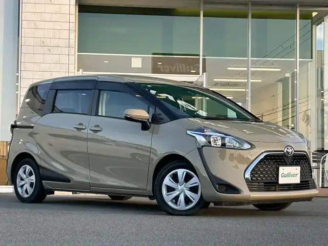 トヨタ シエンタ G 兵庫県 2020(令2)年 6万km ベージュ ワンオーナー/社外ナビ/BTオーディオ/フルセグテレビ/CD/DVD再生機能/バックカメラ/ETC/両側パワースライドドア/前席シートヒーター/ステアリングヒーター/ヘッドライトレベライザー/衝突軽減ブレーキ/アイドリングストップ