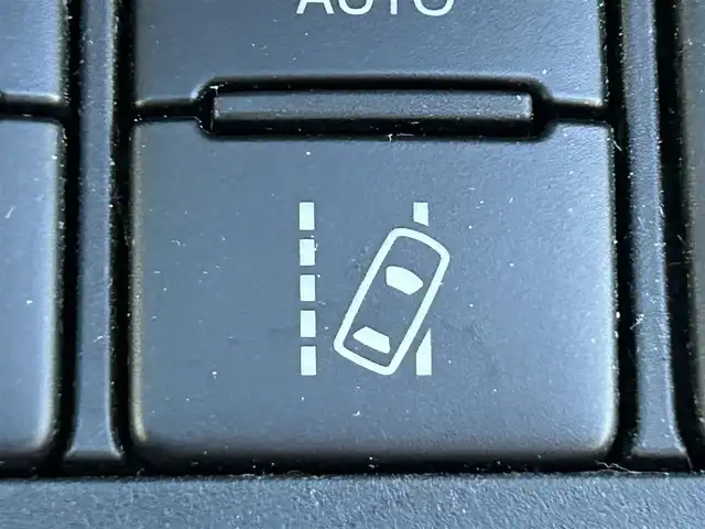 トヨタ シエンタ G 兵庫県 2020(令2)年 6万km ベージュ ワンオーナー/社外ナビ/BTオーディオ/フルセグテレビ/CD/DVD再生機能/バックカメラ/ETC/両側パワースライドドア/前席シートヒーター/ステアリングヒーター/ヘッドライトレベライザー/衝突軽減ブレーキ/アイドリングストップ