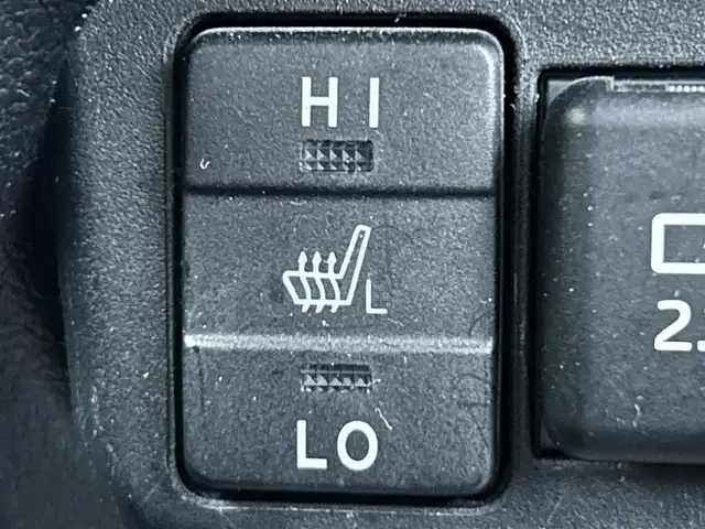 トヨタ シエンタ G 兵庫県 2020(令2)年 6万km ベージュ ワンオーナー/社外ナビ/BTオーディオ/フルセグテレビ/CD/DVD再生機能/バックカメラ/ETC/両側パワースライドドア/前席シートヒーター/ステアリングヒーター/ヘッドライトレベライザー/衝突軽減ブレーキ/アイドリングストップ