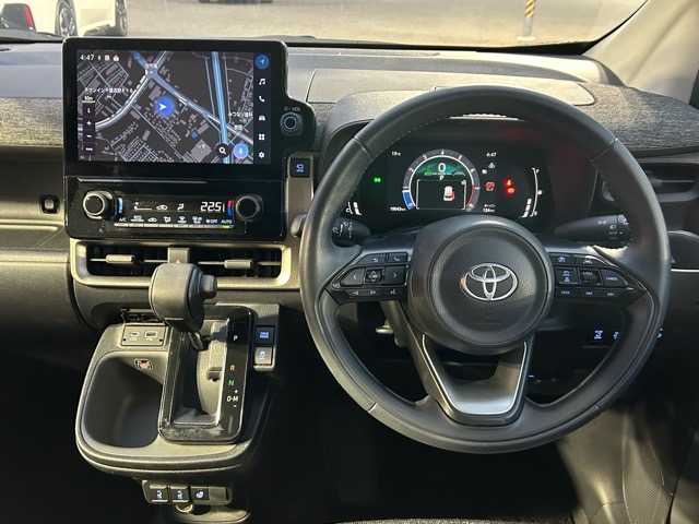 トヨタ シエンタ Z 千葉県 2022(令4)年 1.9万km ブラック ワンオーナー/純正ナビ/Bluetooth/フルセグTV/ETC2.0/全方位カメラ/両側パワースライドドア/プリクラッシュセーフティ/レーンディパーチャーアラート/ブラインドスポットモニター/クリアランスソナー/プロアクティブドライビングアシスト/ロードサインアシスト/オートハイビーム/レーダークルーズコントロール/前席シートヒーター/ステアリングヒーター/スマートキー/スペアキー×１/プッシュスタート/純正フロアマット/純正アルミホイール