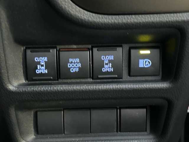 トヨタ シエンタ Z 千葉県 2022(令4)年 1.9万km ブラック ワンオーナー/純正ナビ/Bluetooth/フルセグTV/ETC2.0/全方位カメラ/両側パワースライドドア/プリクラッシュセーフティ/レーンディパーチャーアラート/ブラインドスポットモニター/クリアランスソナー/プロアクティブドライビングアシスト/ロードサインアシスト/オートハイビーム/レーダークルーズコントロール/前席シートヒーター/ステアリングヒーター/スマートキー/スペアキー×１/プッシュスタート/純正フロアマット/純正アルミホイール