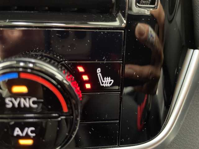 日産 エクストレイル G e－4ORCE 岐阜県 2024(令6)年 0.2万km ブリリアントホワイトパール 純正ナビ/Bluetooth/USB/AppleCarPlay/フルセグTV/アラウンドビューモニター/パノラミックガラスルーフ/プロパイロット2.0/プロパイロットパーキング/e-Pedal/インテリジェントルームミラー/エマージェンシーブレーキ/車線逸脱警報/車線逸脱防止支援システム/アダプティブヘッドライト/ソナー/標識検知機能/ヘッドアップディスプレイ/リモコンオートバックドア/ブラインドスポットインフォメーション/ハンドル支援/ステアリングヒーター/シートヒーター/ポジションメモリー/パワーシート/ワイヤレス充電器/前後ドライブレコーダー/ETC2.0/電動パーキングブレーキ/ブレーキホールド/ステアリングリモコン/ヘッドライトレベライザー/オートLEDヘッドライト/レザーシート/電動格納ミラー革巻きステアリング