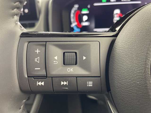 日産 エクストレイル G e－4ORCE 岐阜県 2024(令6)年 0.2万km ブリリアントホワイトパール 純正ナビ/Bluetooth/USB/AppleCarPlay/フルセグTV/アラウンドビューモニター/パノラミックガラスルーフ/プロパイロット2.0/プロパイロットパーキング/e-Pedal/インテリジェントルームミラー/エマージェンシーブレーキ/車線逸脱警報/車線逸脱防止支援システム/アダプティブヘッドライト/ソナー/標識検知機能/ヘッドアップディスプレイ/リモコンオートバックドア/ブラインドスポットインフォメーション/ハンドル支援/ステアリングヒーター/シートヒーター/ポジションメモリー/パワーシート/ワイヤレス充電器/前後ドライブレコーダー/ETC2.0/電動パーキングブレーキ/ブレーキホールド/ステアリングリモコン/ヘッドライトレベライザー/オートLEDヘッドライト/レザーシート/電動格納ミラー革巻きステアリング