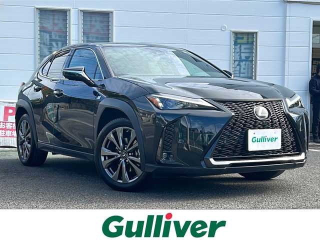 レクサス ＵＸ 250h Fスポーツ 愛知県 2022(令4)年 2.2万km グラファイトブラックガラスフレーク /禁煙車/ワンオーナー//ムーンルーフ(チルト&スライド)//12.3インチディスプレイオーディオ//コネクティッドナビ/フルセグTV//Bluetooth・USB//バックカメラ・パノラミックビューモニター//ビルトインETC2.0//赤革シート//前後ドライブレコーダー（ZDR035）//レクサスセーフティシステムプラス//プリクラッシュセーフティ//レーンディパーチャーアラート//レーントレーシングアシスト//オートマチックハイビーム//レーダークルーズコントロール/　（全車速追従機能付き）//ブラインドスポットモニター//ロードサインアシスト//先行車発進告知機能//プロアクティブドライビングアシスト//クリアランスソナー//前席パワーシート（D席ポジションメモリ付き）//前席シートヒーター//ステアリングヒーター//電動パーキング・ブレーキホールド//パワーバックドア//純正１８インチアルミ//アクティブサウンドコントロール//Fスポーツ専用フレアレッド内装//LEDオートライト//電動格納ミラーウィンカー//純正フロアマット//カードキー×1スペアキー×１//取扱説明書/新車保証書