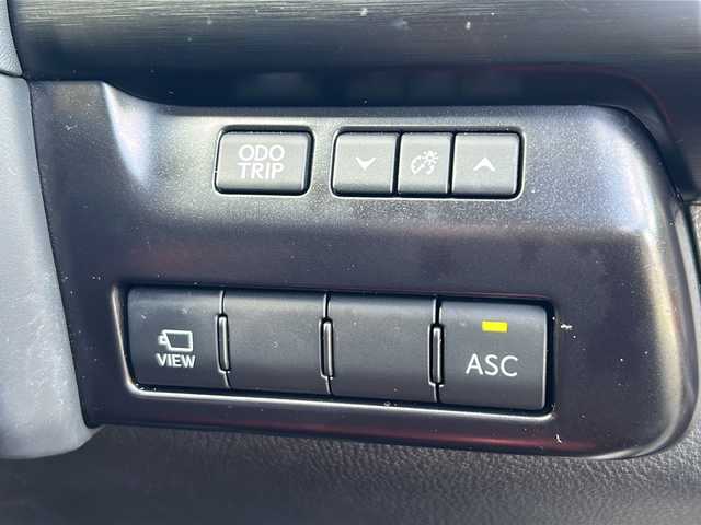 レクサス ＵＸ 250h Fスポーツ 愛知県 2022(令4)年 2.2万km グラファイトブラックガラスフレーク /禁煙車/ワンオーナー//ムーンルーフ(チルト&スライド)//12.3インチディスプレイオーディオ//コネクティッドナビ/フルセグTV//Bluetooth・USB//バックカメラ・パノラミックビューモニター//ビルトインETC2.0//赤革シート//前後ドライブレコーダー（ZDR035）//レクサスセーフティシステムプラス//プリクラッシュセーフティ//レーンディパーチャーアラート//レーントレーシングアシスト//オートマチックハイビーム//レーダークルーズコントロール/　（全車速追従機能付き）//ブラインドスポットモニター//ロードサインアシスト//先行車発進告知機能//プロアクティブドライビングアシスト//クリアランスソナー//前席パワーシート（D席ポジションメモリ付き）//前席シートヒーター//ステアリングヒーター//電動パーキング・ブレーキホールド//パワーバックドア//純正１８インチアルミ//アクティブサウンドコントロール//Fスポーツ専用フレアレッド内装//LEDオートライト//電動格納ミラーウィンカー//純正フロアマット//カードキー×1スペアキー×１//取扱説明書/新車保証書