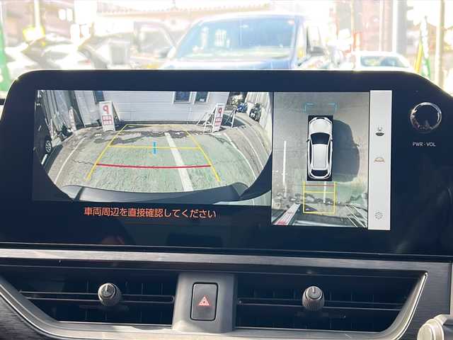 レクサス ＵＸ 250h Fスポーツ 愛知県 2022(令4)年 2.2万km グラファイトブラックガラスフレーク /禁煙車/ワンオーナー//ムーンルーフ(チルト&スライド)//12.3インチディスプレイオーディオ//コネクティッドナビ/フルセグTV//Bluetooth・USB//バックカメラ・パノラミックビューモニター//ビルトインETC2.0//赤革シート//前後ドライブレコーダー（ZDR035）//レクサスセーフティシステムプラス//プリクラッシュセーフティ//レーンディパーチャーアラート//レーントレーシングアシスト//オートマチックハイビーム//レーダークルーズコントロール/　（全車速追従機能付き）//ブラインドスポットモニター//ロードサインアシスト//先行車発進告知機能//プロアクティブドライビングアシスト//クリアランスソナー//前席パワーシート（D席ポジションメモリ付き）//前席シートヒーター//ステアリングヒーター//電動パーキング・ブレーキホールド//パワーバックドア//純正１８インチアルミ//アクティブサウンドコントロール//Fスポーツ専用フレアレッド内装//LEDオートライト//電動格納ミラーウィンカー//純正フロアマット//カードキー×1スペアキー×１//取扱説明書/新車保証書