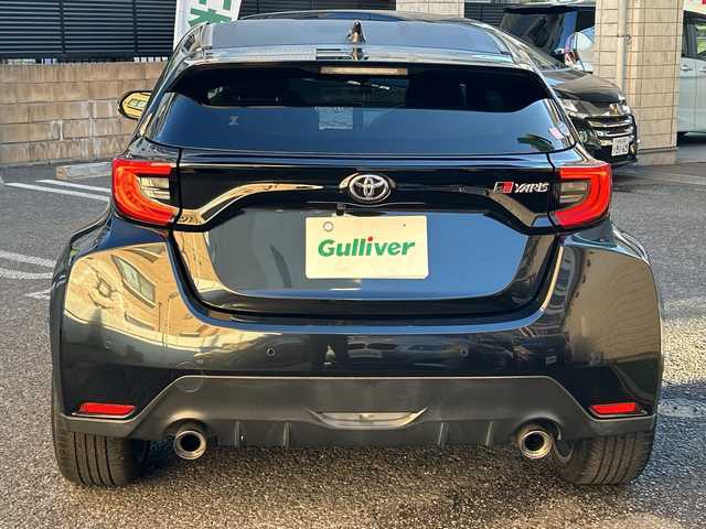 トヨタ ＧＲヤリス RS 東京都 2021(令3)年 6.4万km プレシャスブラックパール ワンオーナー/純正ナビ(T-Connect ・フルセグ・Bluetooth・AM・FM)/バックカメラ/パドルシフト/前後ドライブレコーダー/レーダークルーズコントロール/衝突軽減ブレーキ/レーンアシスト/ハンドルヒーター/シートヒーター/ETC2.0/オートブレーキホールド/前後コーナーセンサー/取扱説明書/保証書/記録簿