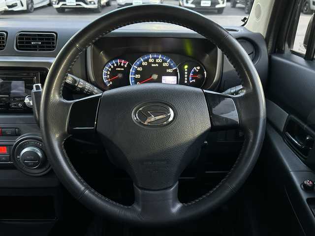 ダイハツ ムーヴ コンテ カスタム G 青森県 2012(平24)年 9万km ブラックマイカメタリック 4WD/HIDヘッドライト/フォグランプ/オートエアコン/純正ドアバイザー/純正フロアマット/パワーステアリング/パワーウィンドウ/電動格納ドアミラー/スマートキー/盗難防止装置/純正14インチアルミ