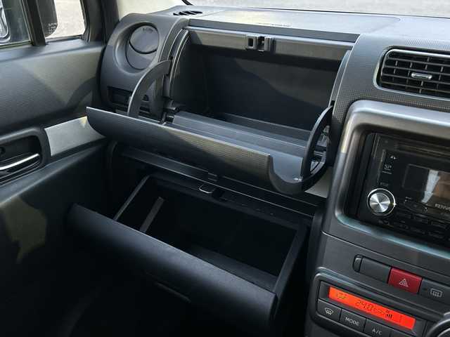 ダイハツ ムーヴ コンテ カスタム G 青森県 2012(平24)年 9万km ブラックマイカメタリック 4WD/HIDヘッドライト/フォグランプ/オートエアコン/純正ドアバイザー/純正フロアマット/パワーステアリング/パワーウィンドウ/電動格納ドアミラー/スマートキー/盗難防止装置/純正14インチアルミ