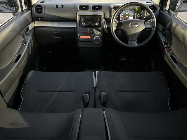 ダイハツ ムーヴ コンテ カスタム G 青森県 2012(平24)年 9万km ブラックマイカメタリック 4WD/HIDヘッドライト/フォグランプ/オートエアコン/純正ドアバイザー/純正フロアマット/パワーステアリング/パワーウィンドウ/電動格納ドアミラー/スマートキー/盗難防止装置/純正14インチアルミ