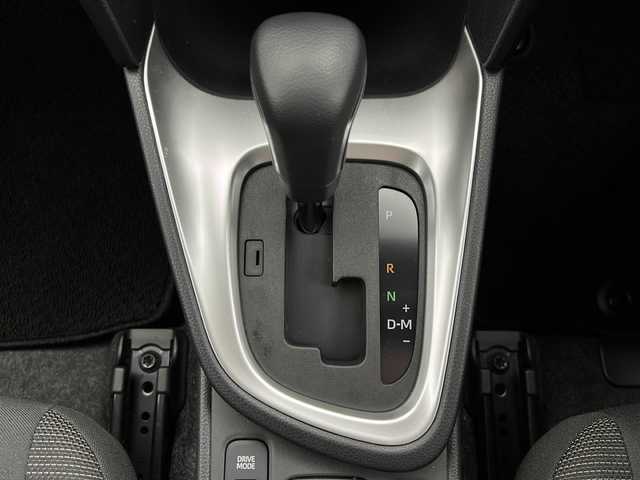 トヨタ ヤリスクロス G 宮城県 2023(令5)年 2.1万km ブラスゴールドメタリック ワンオーナー/４ＷＤ　/純正ディスプレイオーディオ(AM/FM/BT/Miracast)　/バックカメラ　/前後コーナーセンサー/トヨタセーフティセンス　/　・プリクラッシュセーフティ　/　・レーントレーシングアシスト /　・ダウンヒルアシストコントロール /　・横滑り防止装置/LEDライト /オートハイビーム /オートライト/ライトレベライザー/ビルトインETC/サイドバイザー/社外アルミホイール付き3mm冬タイヤ積込