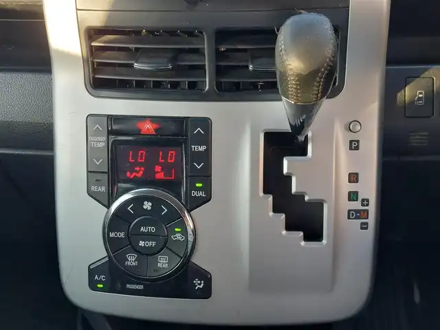 トヨタ ノア Si 東京都 2010(平22)年 15.1万km グレーメタリック 純正ナビ NHZN-W60G/フルセグTV/バックカメラ/ETC/ドライブレコーダー NDR-161/プッシュスタート/パドルシフト/片側パワースライドドア/HIDヘッドライト/オートライト/ドアバイザー/16インチ純正アルミホイール