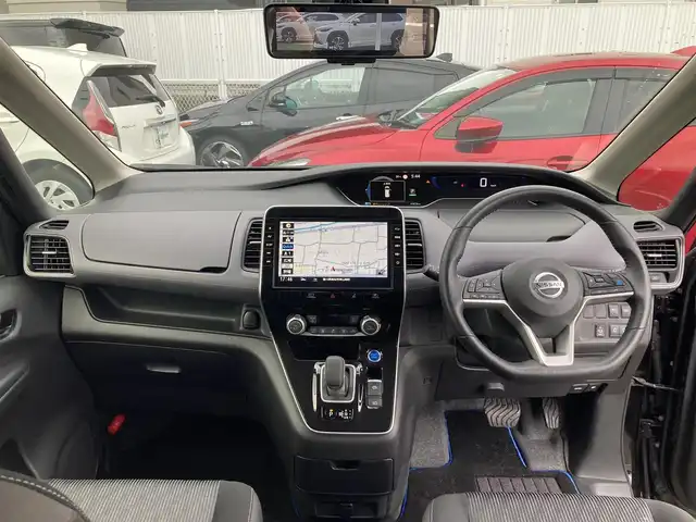 日産 セレナ e－パワー ハイウェイスター V 香川県 2020(令2)年 4.4万km ダイヤモンドブラック 登録時走行距離：43873km/メーカー純正9型ナビ/　CD DVD BT フルセグTV/全方位カメラ/純正フリップダウンモニター/両側パワースライドドア/エマージェンシーブレーキ/レーンキープアシスト/レーダークルーズコントロール/クリアランスソナー/ブラインドスポットモニター/ビルトインETC/ドライブレコーダー/デジタルインナーミラー/LEDヘッドライト/オートライト/オートハイビーム/フォグランプ/ロールサンシェード/プッシュスタート/スマートキー/スペアキー