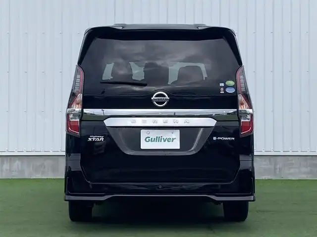 日産 セレナ e－パワー ハイウェイスター V 香川県 2020(令2)年 4.4万km ダイヤモンドブラック 登録時走行距離：43873km/メーカー純正9型ナビ/　CD DVD BT フルセグTV/全方位カメラ/純正フリップダウンモニター/両側パワースライドドア/エマージェンシーブレーキ/レーンキープアシスト/レーダークルーズコントロール/クリアランスソナー/ブラインドスポットモニター/ビルトインETC/ドライブレコーダー/デジタルインナーミラー/LEDヘッドライト/オートライト/オートハイビーム/フォグランプ/ロールサンシェード/プッシュスタート/スマートキー/スペアキー