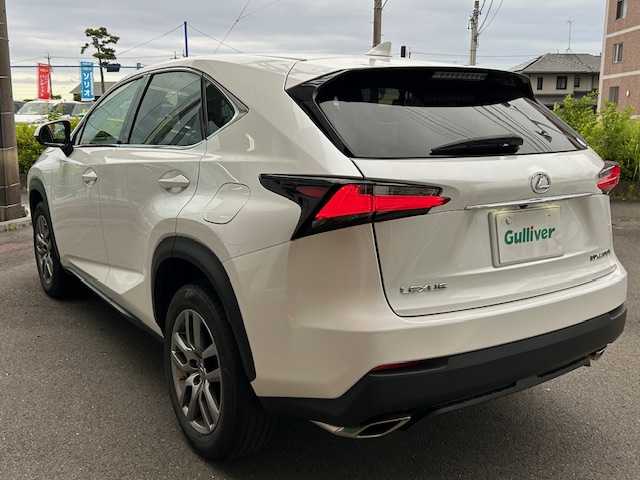 レクサス ＮＸ 200t Iパッケージ 静岡県 2014(平26)年 5.5万km ソニッククォーツ 純正ナビ（ＢＴ/フルセグTV）/ＥＴＣ　/バックカメラ/パワーシート　/パドルシフト　/スペアキー１　/アイドリングストップ　/プッシュスタート　/クルーズコントロール　/取扱説明書　/保証書