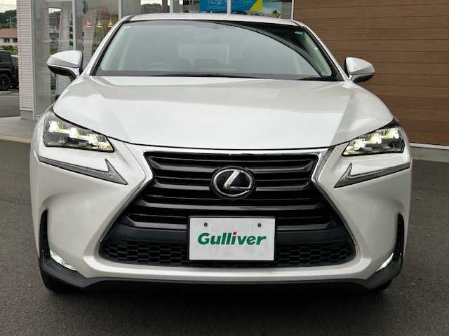 レクサス ＮＸ 200t Iパッケージ 静岡県 2014(平26)年 5.5万km ソニッククォーツ 純正ナビ（ＢＴ/フルセグTV）/ＥＴＣ　/バックカメラ/パワーシート　/パドルシフト　/スペアキー１　/アイドリングストップ　/プッシュスタート　/クルーズコントロール　/取扱説明書　/保証書