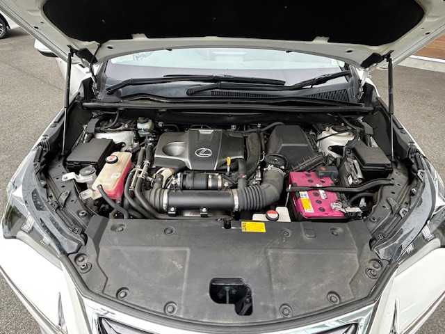 レクサス ＮＸ 200t Iパッケージ 静岡県 2014(平26)年 5.5万km ソニッククォーツ 純正ナビ（ＢＴ/フルセグTV）/ＥＴＣ　/バックカメラ/パワーシート　/パドルシフト　/スペアキー１　/アイドリングストップ　/プッシュスタート　/クルーズコントロール　/取扱説明書　/保証書