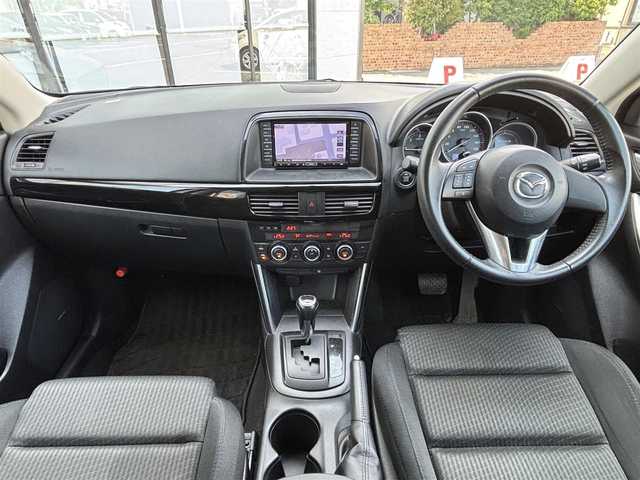 マツダ ＣＸ－５ XD 宮城県 2013(平25)年 8.5万km クリスタルホワイトパールマイカ 登録時走行距離８４３２２ｋｍ/ＢＯＳＥ　プレミアムサウンド/i-stop/アダプティブフロントライティングシステム/純正ナビ/・フルセグテレビ/・Bluetooth/プッシュスタート/バックカメラ/オートライト/スマートキー/ＥＴＣ/ドライブレコーダー/ターボ/フォグランプ/ウインカーミラー/ドアバイザー