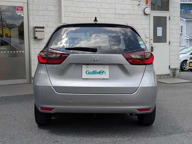 ホンダ フィット ホーム 埼玉県 2021(令3)年 3.7万km ルナシルバーM 純正メモリナビ/Bluetoothオーディオ/CD再生/AM/FMラジオ/バックカメラ/クルーズコントロール（追従機能つき)/レーンキープ/純正ドアバイザー/純正フロアマット/プッシュスタート/ETC/LEDヘッドライト/スマートキー×2/整備記録簿(R6)
