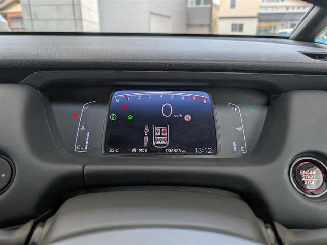 ホンダ フィット ホーム 埼玉県 2021(令3)年 3.7万km ルナシルバーM 純正メモリナビ/Bluetoothオーディオ/CD再生/AM/FMラジオ/バックカメラ/クルーズコントロール（追従機能つき)/レーンキープ/純正ドアバイザー/純正フロアマット/プッシュスタート/ETC/LEDヘッドライト/スマートキー×2/整備記録簿(R6)