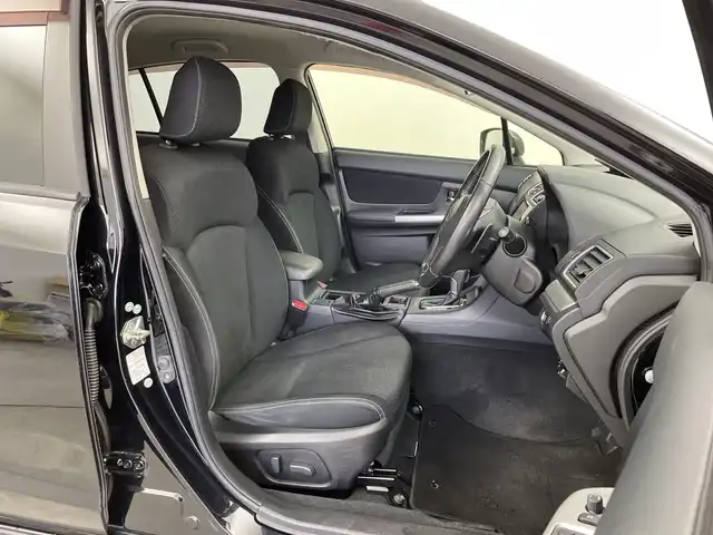 スバル インプレッサ ＸＶ 2．0i－L アイサイト 新潟県 2015(平27)年 8.5万km クリスタルブラックシリカ 4WD/純正メモリナビ【AVIC-RZ09】/　フルセグTV/Bluetooth/CD/DVD/USB/衝突被害軽減ブレーキ/レーンキープアシスト/レーダークルーズコントロール/前席パワーシート/バックモニター/ETC/アイドリングストップ/横滑り防止装置/パドルシフト