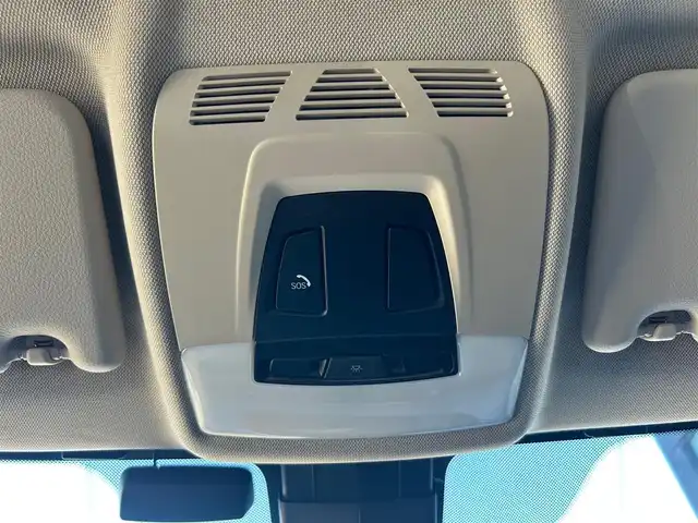 ＢＭＷ ２１８ｉ アクティブツアラー ラグジュアリー 石川県 2016(平28)年 7.3万km パール 純正ナビ　/　Bluetooth・AM/FM・CD・DVD・USB・AUX/バックカメラ/ETC/クルーズコントロール/パワーバックドア/シートヒーター（D+N席）/アンチロック・ブレーキ・システム/衝突被害軽減システム/横滑り防止装置/コーナーセンサー/レーンキープアシスト/盗難防止装置/エアバッグ（W+サイド）/カーテンエアバッグ/純正アルミホイール/レザーシート/スマートキー