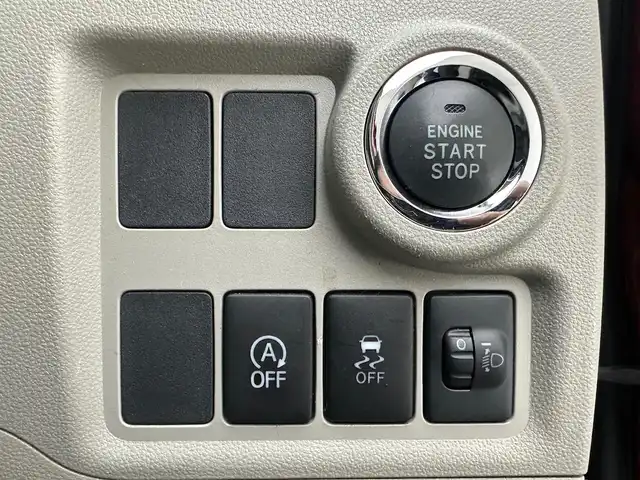 トヨタ パッソ X Lパッケージ 兵庫県 2016(平28)年 5.6万km ファイアークォーツレッドM 社外7インチSDナビ　（ECLIPSE　AVN-Z05iW）/（AM/FM、CD、DVD、BT、フルセグ）/バックカメラ/アイドリングストップ/ETC/電動格納ミラー/ドアバイザー/純正フロアマット/ISOFIX/プッシュスタート/スマートキー×２