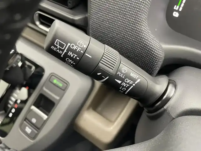 ホンダ フリード ハイブリット e:HEV AIR EX 埼玉県 2025(令7)年 0.1千km クリスタルブラックパール 登録済未使用車　純正９インチナビ　バックカメラ　ＢＳＭ　ホンダセンシング　アダプティブクルーズコントロール　シートヒーター　純正アルミホイール　スマートキー　オートハイビーム　ＬＥＤライト　地デジＴＶ