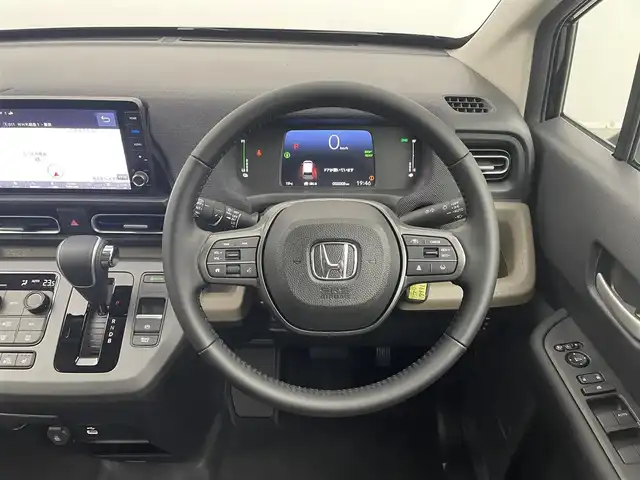 ホンダ フリード ハイブリット e:HEV AIR EX 埼玉県 2025(令7)年 0.1千km クリスタルブラックパール 登録済未使用車　純正９インチナビ　バックカメラ　ＢＳＭ　ホンダセンシング　アダプティブクルーズコントロール　シートヒーター　純正アルミホイール　スマートキー　オートハイビーム　ＬＥＤライト　地デジＴＶ