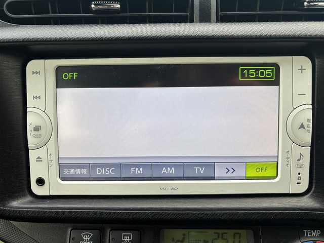 トヨタ アクア S 石川県 2014(平26)年 9.6万km ブラックマイカ 登録時走行距離９５９６２Km/バックカメラ/パーキングアシスト/社外ETC/プッシュスタート/スマートキー/スペアキー1本/ステアリングリモコン/ヘッドライトレベライザー/横滑り防止装置/オートライト/純正フロアマット/踏み間違い防止装置/コーナーポール前2本/社外ナビ/Bluetooth接続/CD/DVD/FM/AM/ワンセグ/LEDヘッドライト/フォグランプ/コーナーセンサー前後/Wミラー/電格ミラー/ドアバイザー/15インチ社外AW/タイヤ溝６ｍｍ