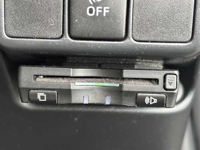 トヨタ アクア S 石川県 2014(平26)年 9.6万km ブラックマイカ 登録時走行距離９５９６２Km/バックカメラ/パーキングアシスト/社外ETC/プッシュスタート/スマートキー/スペアキー1本/ステアリングリモコン/ヘッドライトレベライザー/横滑り防止装置/オートライト/純正フロアマット/踏み間違い防止装置/コーナーポール前2本/社外ナビ/Bluetooth接続/CD/DVD/FM/AM/ワンセグ/LEDヘッドライト/フォグランプ/コーナーセンサー前後/Wミラー/電格ミラー/ドアバイザー/15インチ社外AW/タイヤ溝６ｍｍ