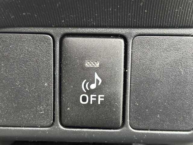 トヨタ アクア S 石川県 2014(平26)年 9.6万km ブラックマイカ 登録時走行距離９５９６２Km/バックカメラ/パーキングアシスト/社外ETC/プッシュスタート/スマートキー/スペアキー1本/ステアリングリモコン/ヘッドライトレベライザー/横滑り防止装置/オートライト/純正フロアマット/踏み間違い防止装置/コーナーポール前2本/社外ナビ/Bluetooth接続/CD/DVD/FM/AM/ワンセグ/LEDヘッドライト/フォグランプ/コーナーセンサー前後/Wミラー/電格ミラー/ドアバイザー/15インチ社外AW/タイヤ溝６ｍｍ