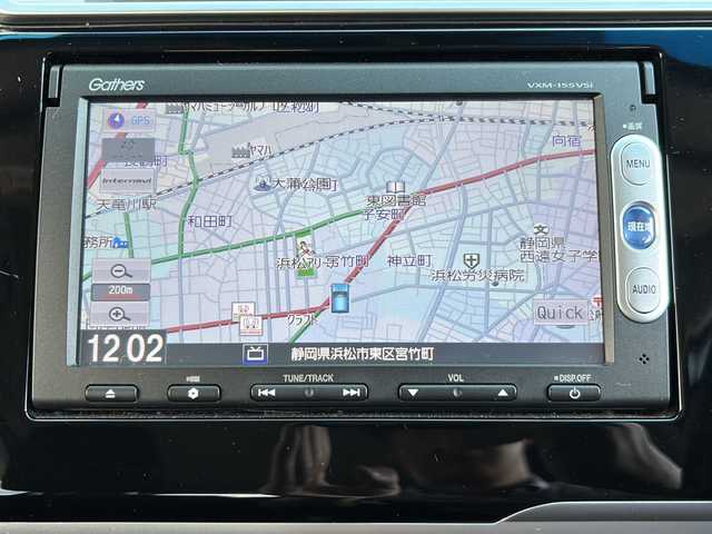 ホンダ フィット 13G Fパッケージ 静岡県 2014(平26)年 3.4万km ミラノレッド 純正ナビ/・FM/AM/・CD/DVD/・USB/・Bluetooth/・ワンセグ/・SD/主要装備/・バックカメラ/・オートエアコン/・ＥＴＣ/・オートライト/・ステアリングスイッチ/・横滑り防止装置/・プッシュスタート/・純正ホイールキャップ/・スタッドレスタイヤ/・ＬＥＤヘッドライト/・純正フロアマット