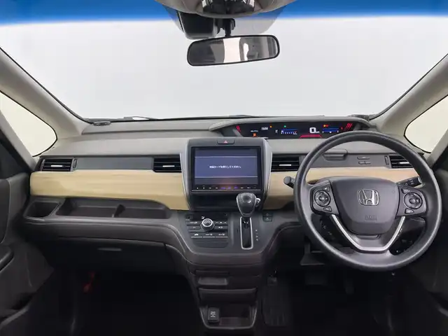 ホンダ フリード G ホンダセンシング 埼玉県 2016(平28)年 3.9万km ルナシルバーM 純正９インチナビ　/バックカメラ　/ホンダセンシング　/両側パワースライドドア　/フルセグＴＶ　/Ｂｌｕｅｔｏｏｔｈ　/ビルトインＥＴＣ　/スマートキー　/前後コーナーセンサー